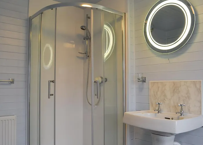 Shore Meadow Whitbeck